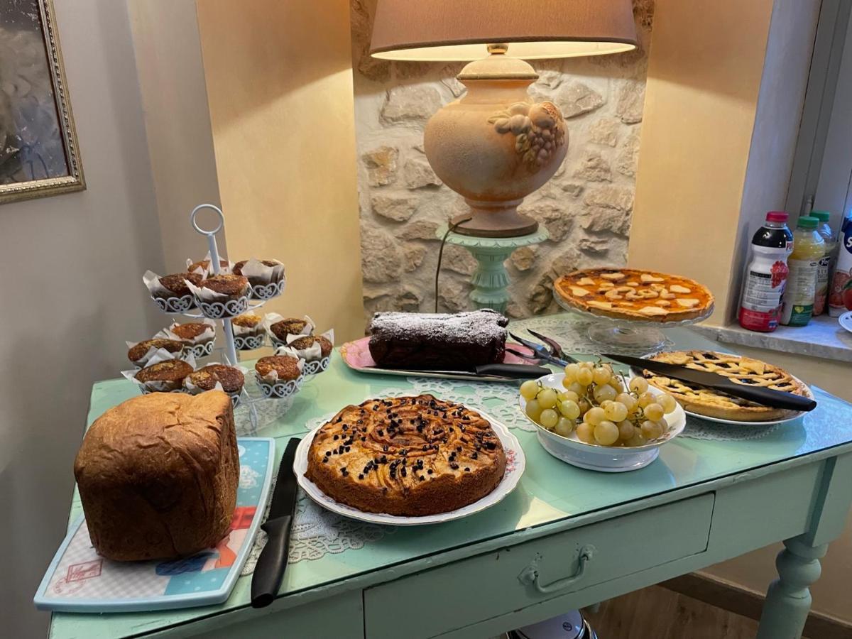 Il Borgo Antico Acomodação com café da manhã Rocca Massima Exterior foto